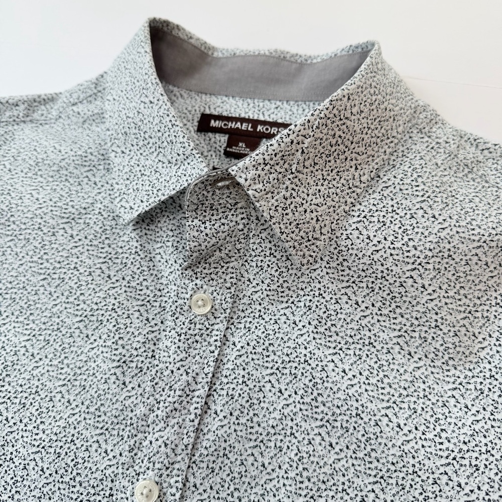 Men’s Michael Kors Long Sleeve Shirt Size XL​ - Picture 2 of 8